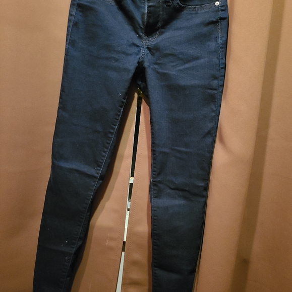 Bundle of Pre loved items - Picture 2 of 7